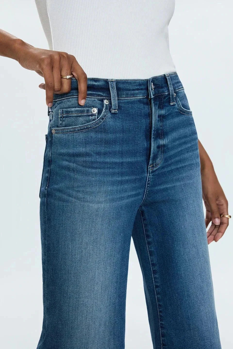 Izzy Jeans Study PISTOLA high-rise slim straight-leg denim with subtle worn-in wash