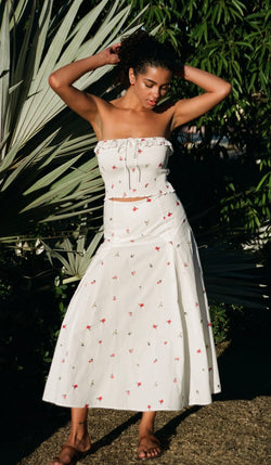 The Nikki Embroided Top Optic White SOLID&STRIPED