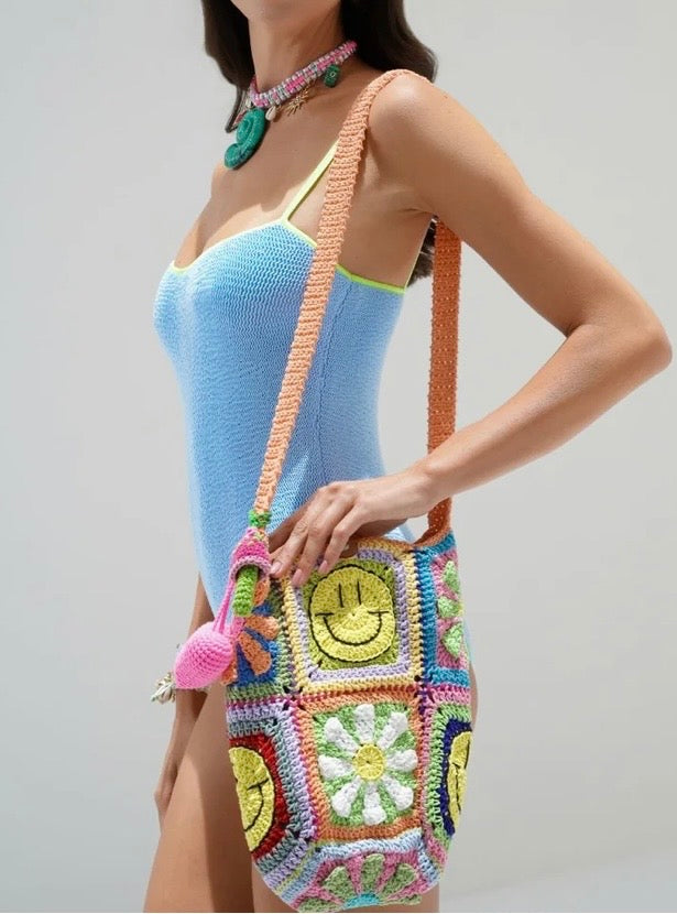 Smile On Crochet Bag LE POM POM