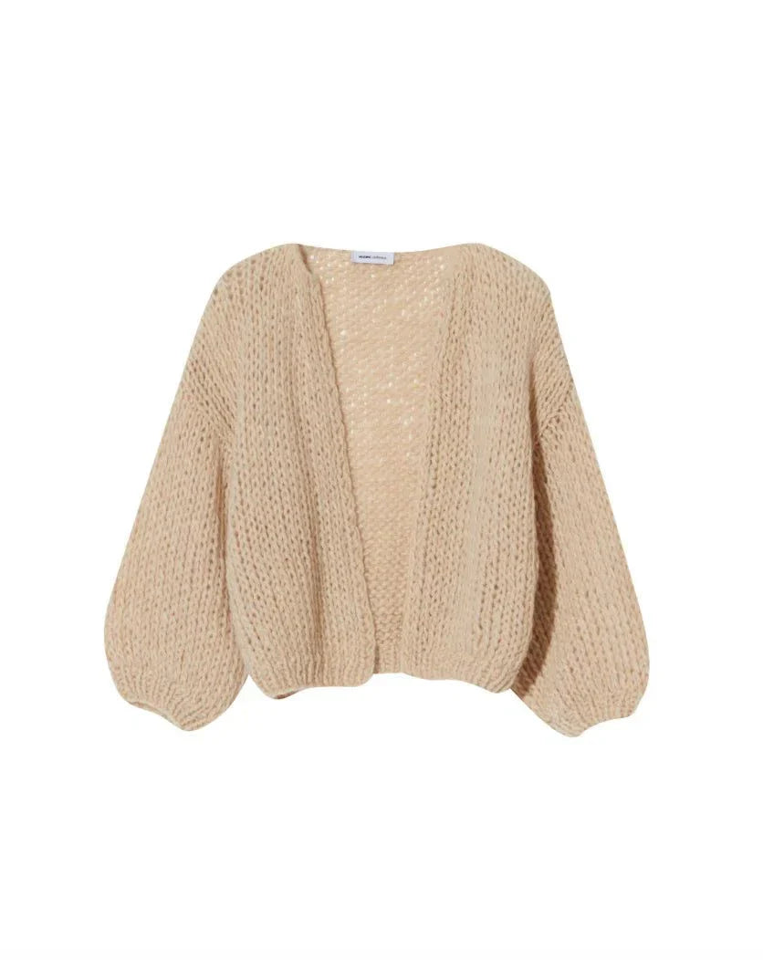 Fine Cashmere Cardi beige open-front cardigan with soft texture and balloon sleeves by Maiami Berlin