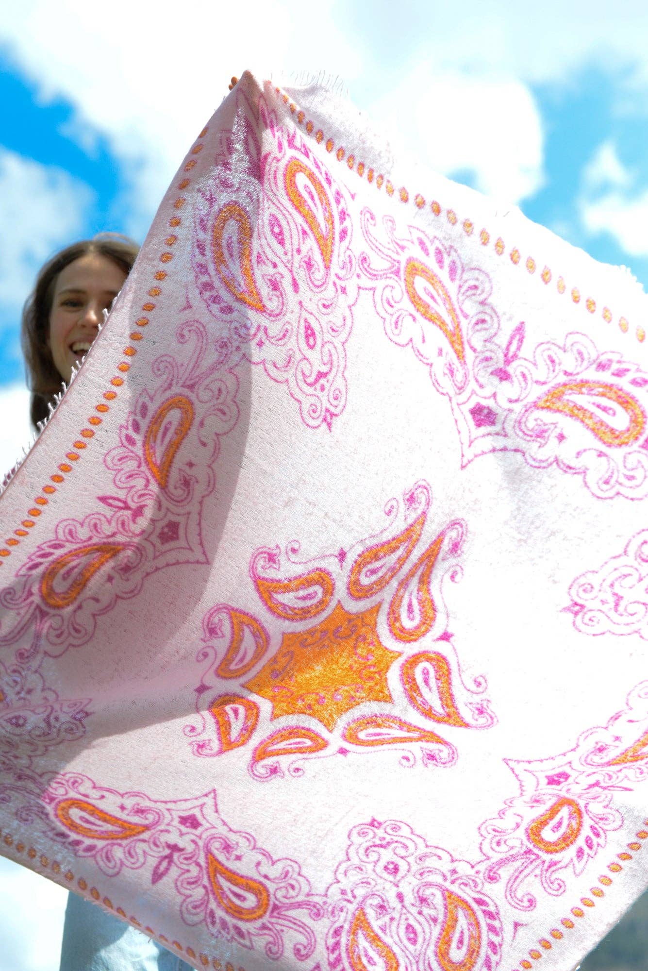 Cashmere Bandana Paisley Bubblegum
