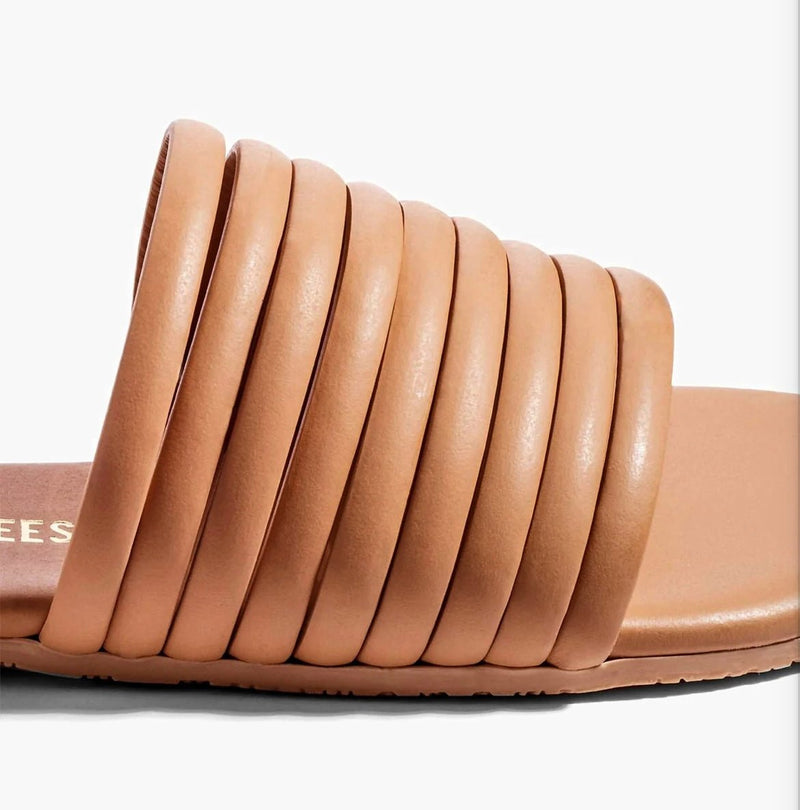 Caro Au Naturel TKEES - The Poolclub Monaco