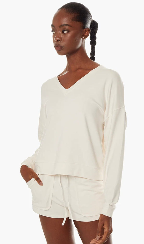 Matinée de Tennis V - neck Cream TKEES - The Poolclub Monaco