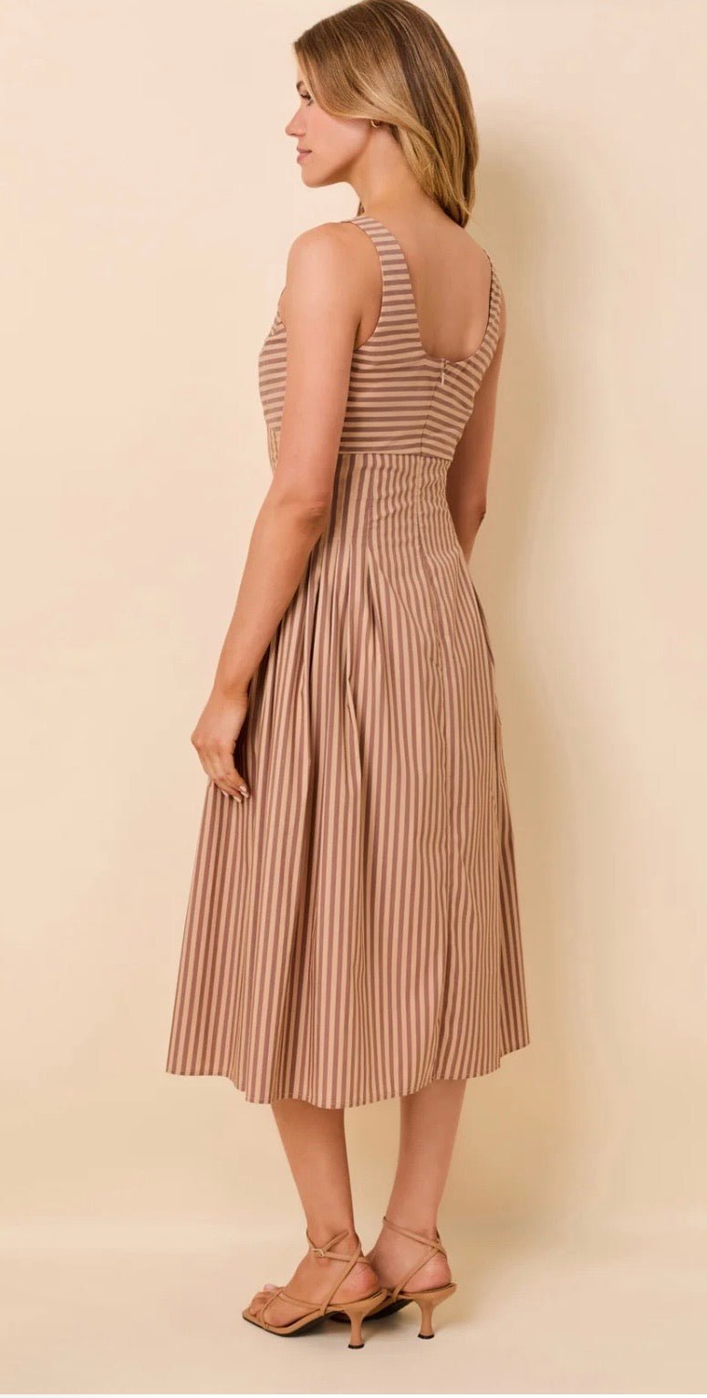 The Josie Dress Walnut Wood X Camel Stripes SOLID &amp; STRIPED - The Poolclub Monaco