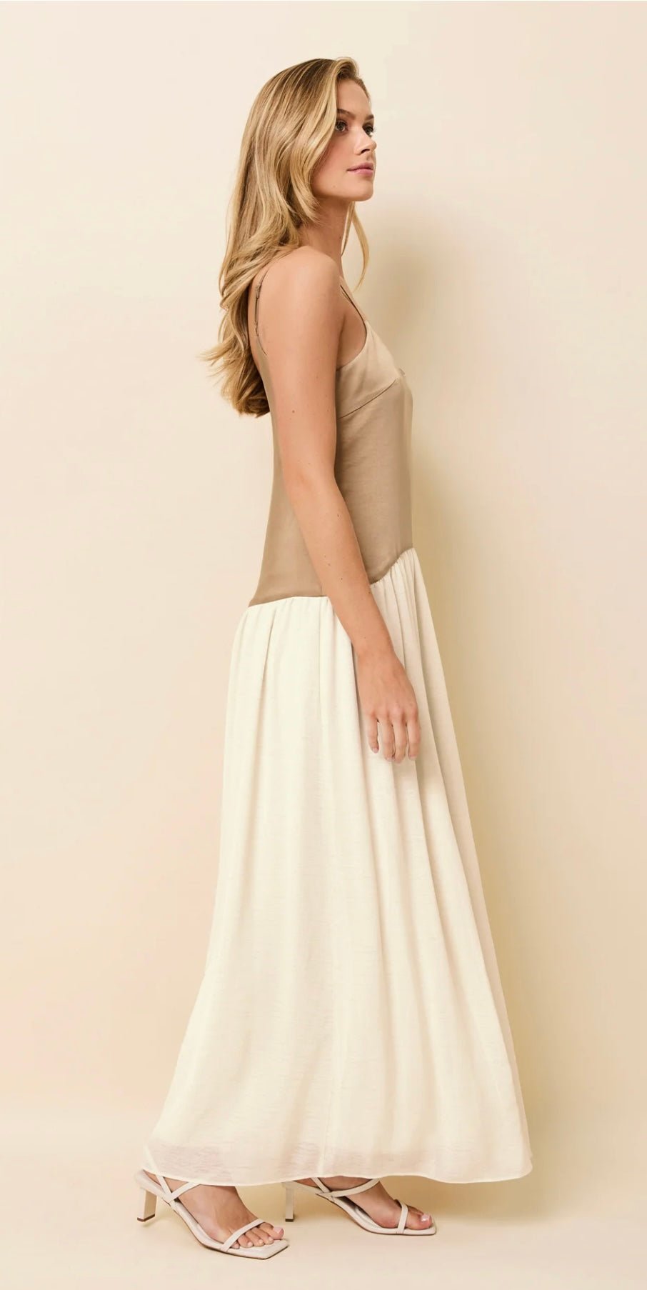 The Talulla Dress Camel SOLID&STRIPED - The Poolclub Monaco